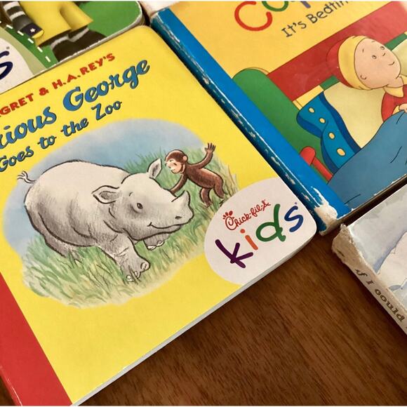 Chick-Fil-A Kids Lot of Mini 4”x4” Baby Toddler Board Books - Picture 3 of 3